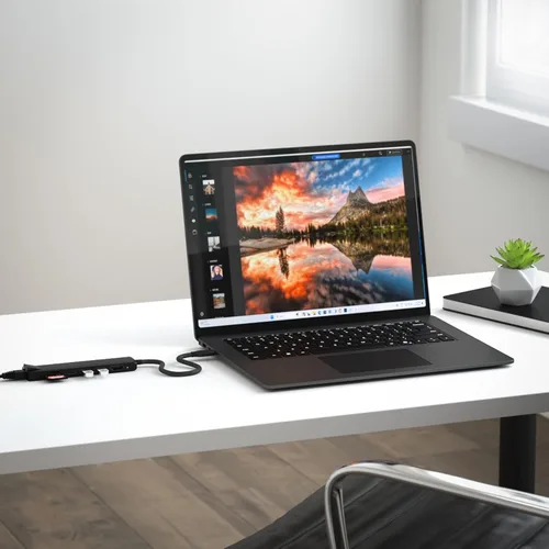 Miniatura 2 de Satechi Adaptador multipuerto USB C 7 en 1 con Ethernet, HDMI 4K a 60Hz, carga PD de 100 W, 2 puertos de datos USB-A, lectores de tarjetas Micro/SD