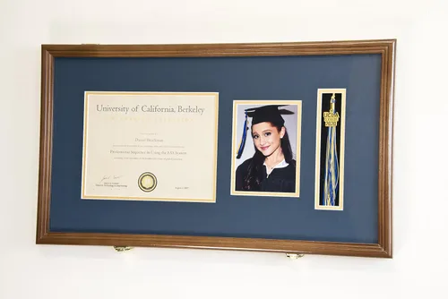 Miniatura 23 de Marco de diploma de graduación personalizado con borla, tapa de fotos grabado, vitrina para certificado de 11 x 8.5 pulgadas con colores Acabado