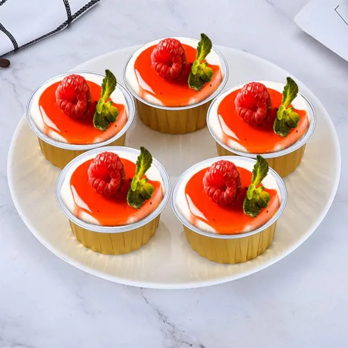 Miniatura 7 de Paquete de 100 tazas de papel de aluminio para hornear con tapas, tazas de postre de 5 onzas, moldes para magdalenas, moldes desechables para Oro