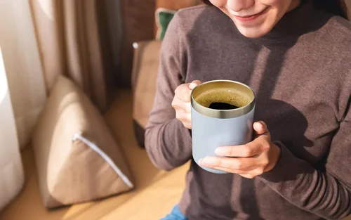 Miniatura 7 de Taza de café aislada de 12 onzas con asa, taza de café de viaje de acero inoxidable con tapa abatible, vaso de café de doble pared con aislamiento
