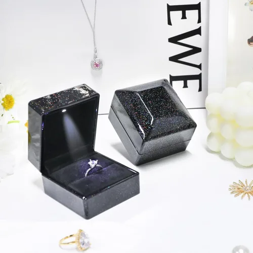 Miniatura 7 de iSuperb Caja de anillo con luces LED, 2 unidades, para propuestas, compromisos, bodas, regalos (paquete de 2 unidades, cielo estrellado, negro)
