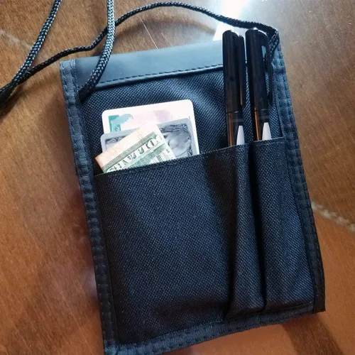 Miniatura 7 de Specialist ID Paquete de 2 carteras para pasaporte de viaje, ventana de exhibición de 4 x 3, cordón ajustable con ranuras para bolígrafo y 3