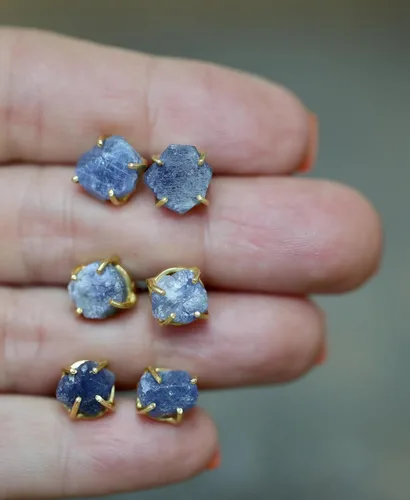 Miniatura 4 de Raw Blue Sapphire Gemstone Stud Earrings- Prong Setting- 14k Gold overlay on Sterling Silver- September Birthstone Birthday Gift Idea