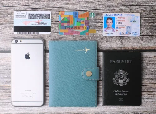 Miniatura 7 de Portapasaportes de cuero auténtico para pasaporte, con bloqueo Rfid - con compartimento para documentos de identificación
