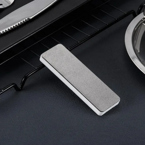 Miniatura 6 de Patelai 2 piezas mini afilador de cuchillos de bolsillo de piedra de doble cara portátil afilador piedra de afilar diamante cerámica afilar