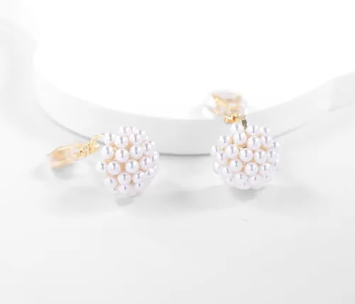 Miniatura 5 de YOQUCOL Aretes de tuerca con forma de racimo de perlas simuladas, sin perforar, para mujeres y niñas