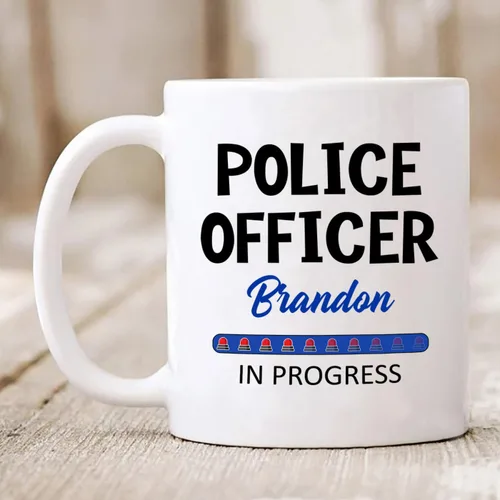 Miniatura 3 de Taza de café personalizada con nombre de oficial de policía en progreso, con nombre de oficial de policía estudiantil, taza de cerámica blanca