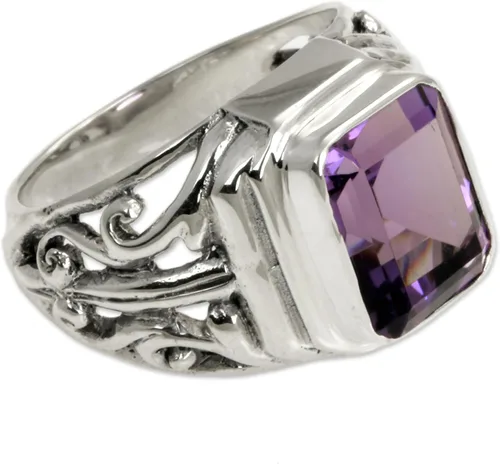 NOVICA Anillo de amatista artesanal hecho a mano para hombre, plata de ley 925, morado, piedra natal de Indonesia, guerrero de la sabiduría