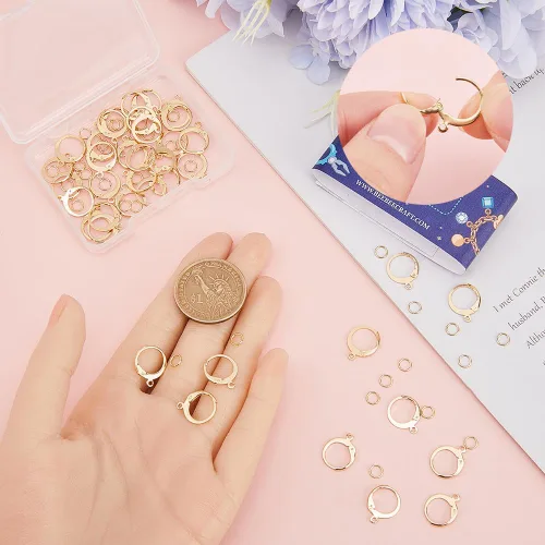 Miniatura 3 de SUNNYCLUE 1 Caja 180Pcs Kit de Piezas para Aretes 80Pcs Ganchos para Pendientes de Palanca Chapados en Oro de 18K de Acero Inoxidable 100Pcs Anillos
