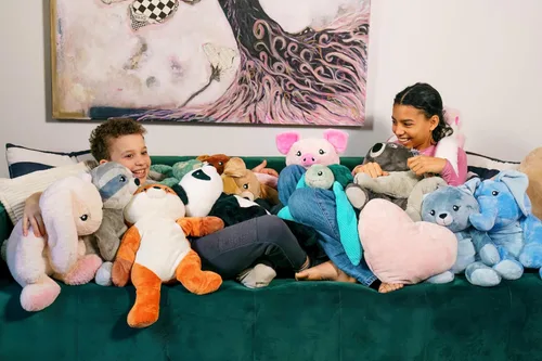 Miniatura 9 de HUGIMALS Hugarounds Sawyer The Sloth - Envoltura de felpa pesada para el cuello y los hombros de 2.5 libras para microondas y congelable, abrazos