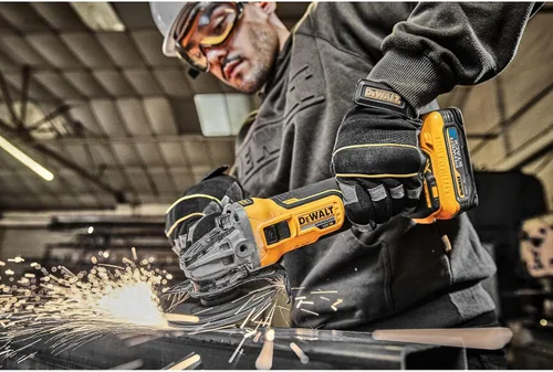 Miniatura 2 de DEWALT Amoladora angular MAX* XR de 20 V con freno de retroceso, interruptor deslizante, 4-1/2 pulgadas, solo herramienta (DCG405B)