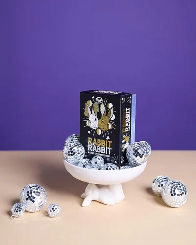 Miniatura 9 de Conejo conejo: un juego de supersticiones por Pink Tiger Games, juego de cartas