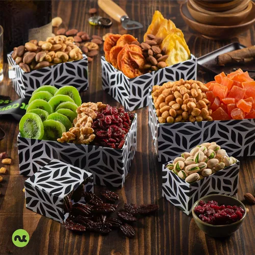 Miniatura 4 de NUT CRAVINGS - Cesta de regalo de frutas secas y nueces mixtas, torre roja + cinta de corazón (12 surtidos), arreglo de alimentos, paquete