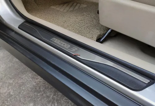 Miniatura 3 de Accesorios protectores de rayones para umbral de puerta de automóvil para Mazda 3 2015-2024, cubierta de placa protectora de entrada de puerta