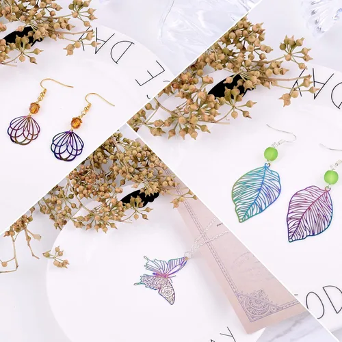 Miniatura 155 de FASHEWELRY 16 dijes de plumas de arco iris de acero inoxidable con alas de filigrana, adornos de metal de 4 colores para hacer joyas, pulseras