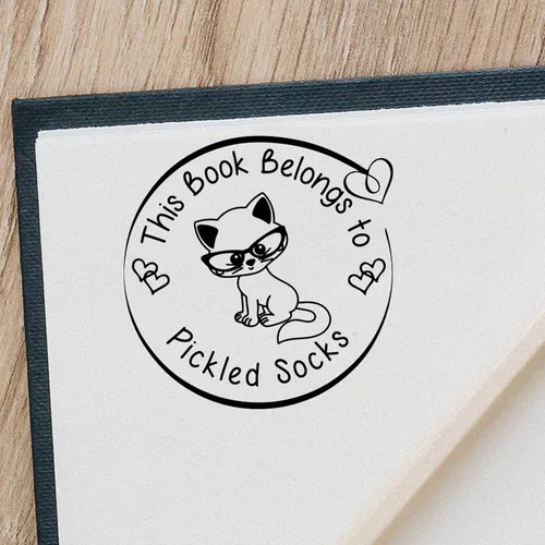 Miniatura 4 de de The Library of Book Stamp – Etiqueta de nombre personalizada para niños autoentintada para libros escolares. Este libro pertenece a un sello