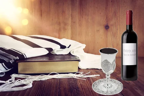 Miniatura 2 de The Dreidel Company Taza alta de Kidush con diseño de uva, copa chapada en plata de primera calidad, copa de shabat y Havdalah, Judaica Shabbos