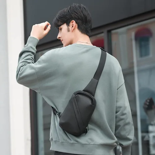 Miniatura 5 de Muzee Bolso bandolera para mujeres y hombres, mochila de viaje pequeña y ligera, bolsa de pecho con una correa para el pecho para senderismo