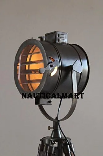 NauticalMart Lámpara de pie de trípode antigua, aspecto industrial vintage para sala de estar, reflector dormitorio