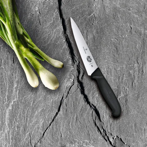 Miniatura 6 de Cuchillo de chef Victorinox, cuchillo pequeño de 5 pulgadas con mango de Fibrox, cuchillo de chef, 6 pulgadas, Negro