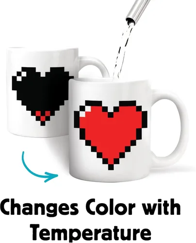 Miniatura 2 de Kikkerland Pixel Heart Morphing - Taza que cambia de color reacciona al calor, regalo divertido para café, cacao caliente y bebidas calientes