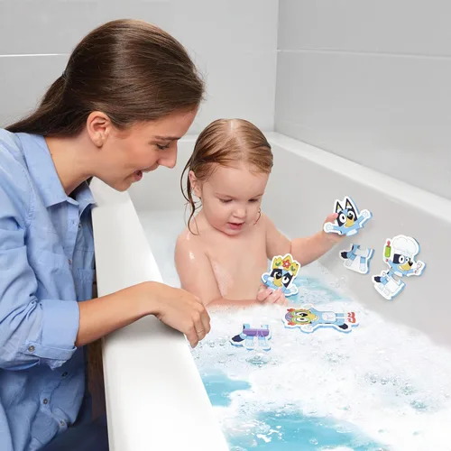 Miniatura 4 de Tomy Toomies Bluey Bath Puzzle - Mezcla y combina Bluey Puzzle - Juguetes de baño de espuma para niños pequeños - Incluye bolsa de malla