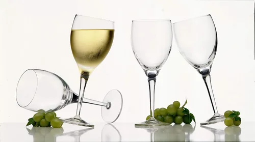 Miniatura 14 de Luigi Bormioli Juego de 4 copas de vino de obra maestra de Michelangelo, 11.5 onzas.