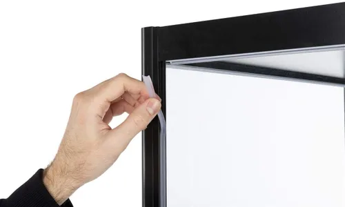 Miniatura 6 de Displays2go Vitrinas de 2 pies de ancho con iluminación de esquina - Negro (DCKDMT24B)