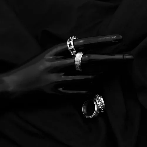 Miniatura 7 de Ronglry 4 anillos giratorios de acero inoxidable de titanio para mujeres y hombres, anillos negros para el estrés y la ansiedad para anillos