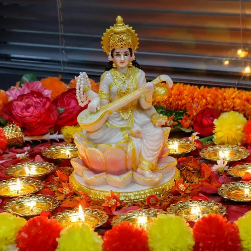 Miniatura 3 de alikiki Estatua de Saraswati de la diosa hindú grande, 8.7 pulgadas de alto, aspecto de mármol, ídolo indio Saraswati, escultura india Diwali Murti