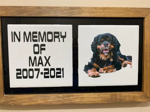 Miniatura 3 de Mirror Mania Marco de madera personalizado con azulejos grandes de 6 x 6 pulgadas, diseño de fotos y nombres para colgar en la pared, marco de fotos