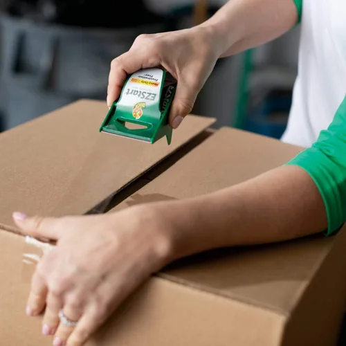 Miniatura 3 de Duck EZ Start - Cinta de embalaje transparente con dispensadores, paquete de 6 cintas de embalaje silenciosas y fáciles de iniciar para cajas