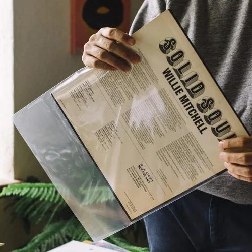 Miniatura 8 de Vinyl Fever Fundas de disco [paquete de 25] – Fundas exteriores transparentes para álbumes – Fundas de vinilo de polipropileno duraderas de 3 mil