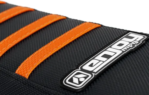 Miniatura 2 de Enjoy Mfg Funda de asiento compatible con KTM SX50 SX 50 2009-2015 - All Black/Orange Ribs #90 JDR