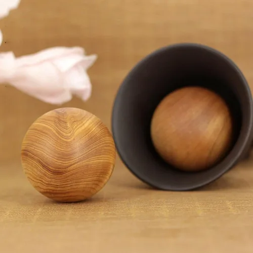 Miniatura 4 de Healifty Bolas de masaje de mano, paquete de 2 bolas de ejercicio de mano de madera de 1.96 pulgadas para estimulación muscular de mano, alivio