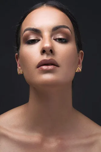 Miniatura 26 de Emmanuela - Aretes de aro texturizados en forma de V, plata de ley 925 chapada en oro, estilo minimalista, moderno, sexy, hipoalergénicos y sin