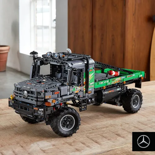 Miniatura 2 de LEGO Technic 4x4 Mercedes-Benz Zetros Trial Truck 42129 Kit de construcción; explora un potente camión de juguete controlado por aplicación; nuevo
