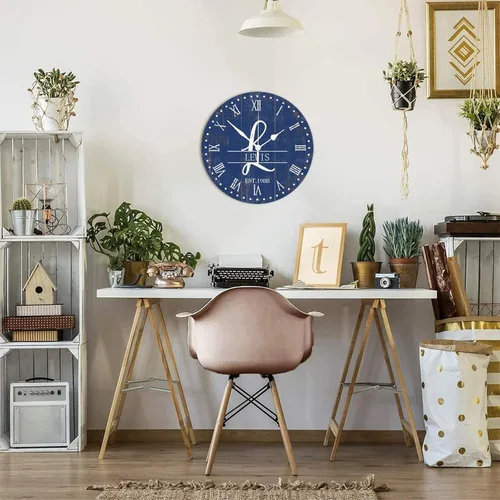 Miniatura 6 de Reloj de pared de madera de 15 pulgadas con nombre de familia personalizado con manecillas de metal, reloj de pared fácil de leer, reloj de pared