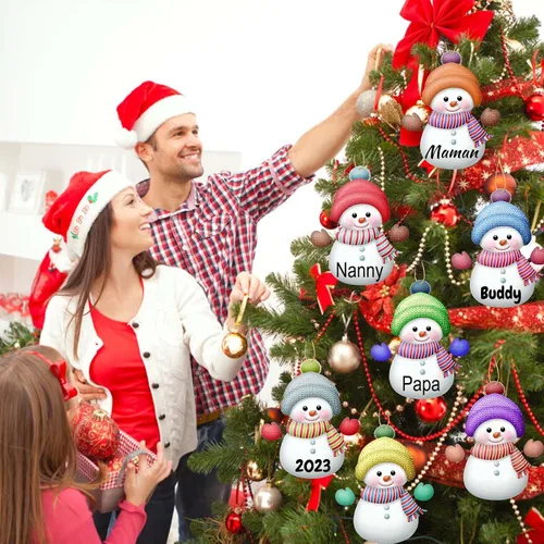 Miniatura 4 de 7 adornos de Navidad personalizados de muñeco de nieve 2023 con nombres, árbol de Navidad, decoración colgante de madera, familia de 2, 3, 4, 5, 6
