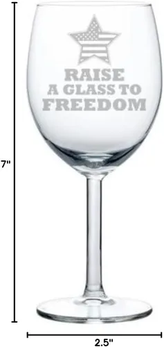 Copa de vino con la bandera americana eleva un vaso a la libertad (10 onzas)