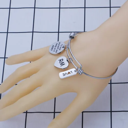 Miniatura 2 de LACAKU - Pulsera para niño, Kpop, BTS, Bangtan, dijes con textos en inglés, amarte a ti mismo, A.R.M.Y, regalo de joyería para niños, acero