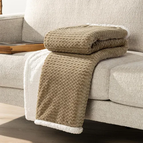 Miniatura 4 de PAVILIA Manta Throw para Sofá Color Canela Topo Reversible Sherpa Chevron, Manta con Textura de Tejido Jacquard Suave y Acogedora para Sofá Cama