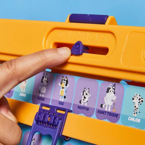 Miniatura 4 de Hasbro Gaming Juego de edición Bluey Personajes y objetos Bluey Divertidos juegos de mesa para niños para familias 2 jugadores 15 minutos