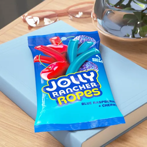 Miniatura 5 de JOLLY RANCHER Ropes - Bolsa de dulces con sabor a frambuesa azul y cereza, 6 onzas