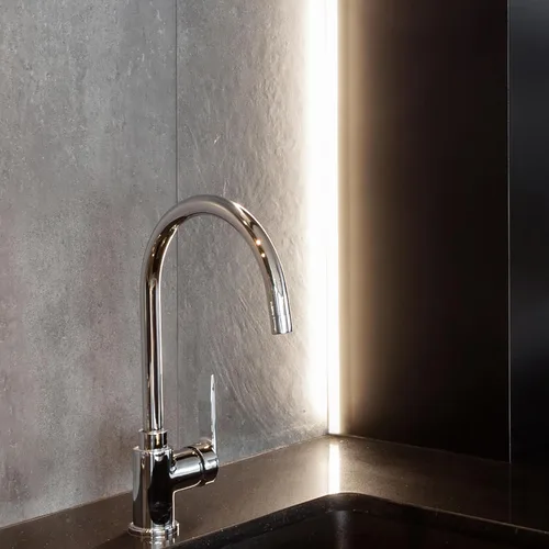 Miniatura 9 de Feit Electric Cinta de Luz LED de 16 pies, Regulable, Enchufable/Cableado Directo, Tiras de Luz LED Ultradelgadas para el Hogar, 2950 Lúmenes, 3000K