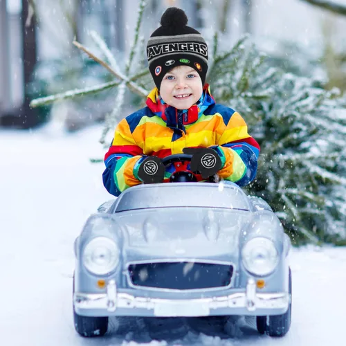 Miniatura 4 de Marvel Avengers - Juego de sombreros de invierno y guantes de nieve para niños y niños pequeños con lindos guantes y gorro suave pompones esponjosos
