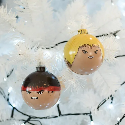 Miniatura 6 de Numskull Bauble Heads - Adorno oficial de Street Fighter Ryu para árbol de Navidad, decoración colgante de bola de Navidad de metal beige