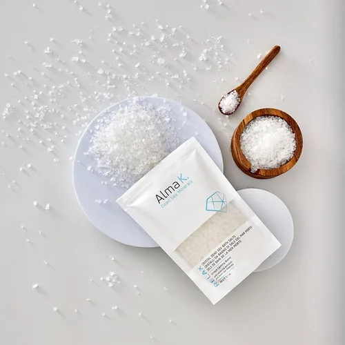 Miniatura 3 de Alma K Crystal Dead Sea - Sales de baño – Exfolia e hidrata suavemente – Té blanco y aroma Neroli – para baño remojo y relajante sal de baño de pies