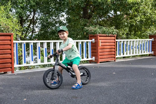 Miniatura 6 de CXWXC Bicicleta de equilibrio de 12 pulgadas para niños de 24 meses a 5 años, bicicleta de equilibrio para niños con reposapiés, bicicleta de Negro