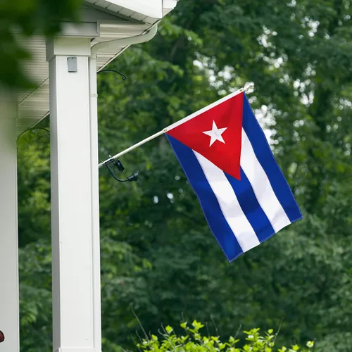 Miniatura 6 de XIFAN Bandera de Cuba Premium de 3 x 5 pies, para exteriores, grande, de doble cara, resistente, nailon 210D, estrella bordada, bandera de país
